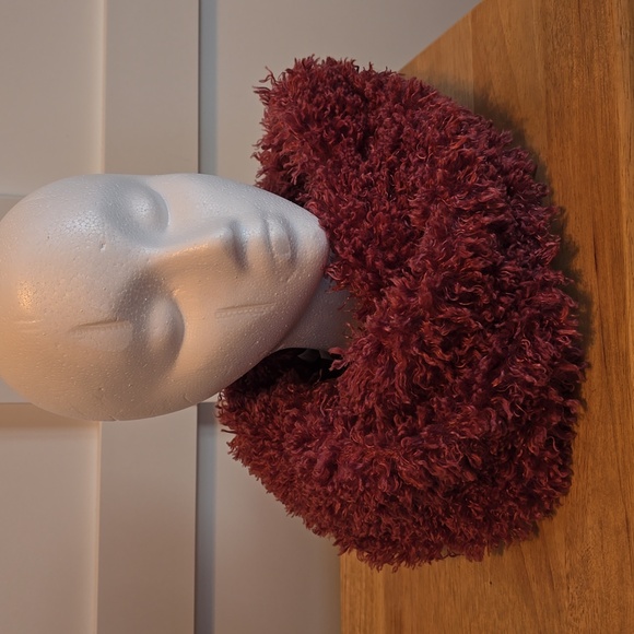NWOT Women's neck warmer - Picture 1 of 6